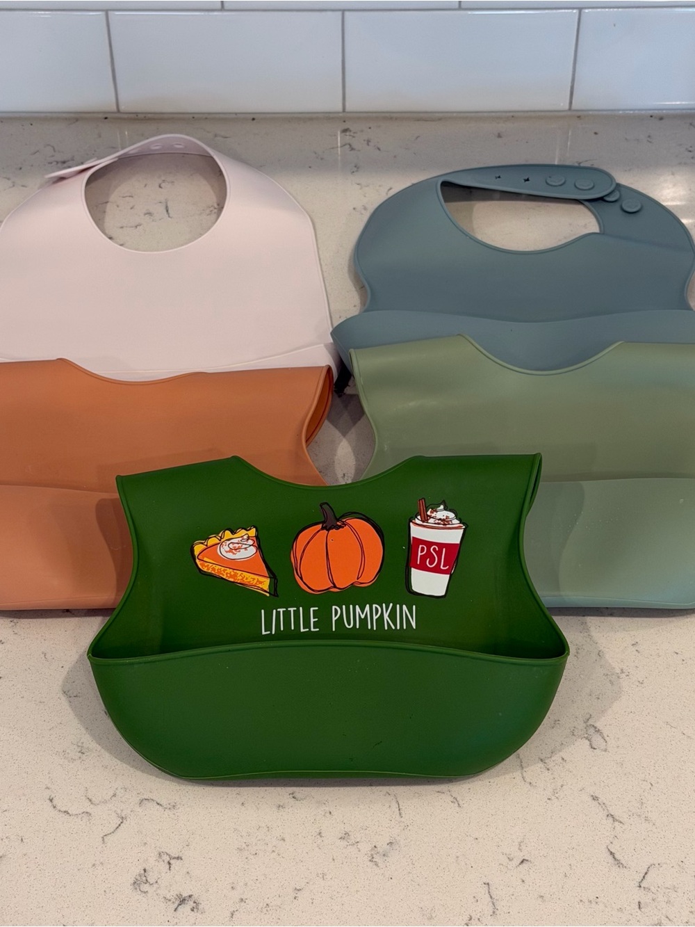 5 Silicone Bibs for Infants